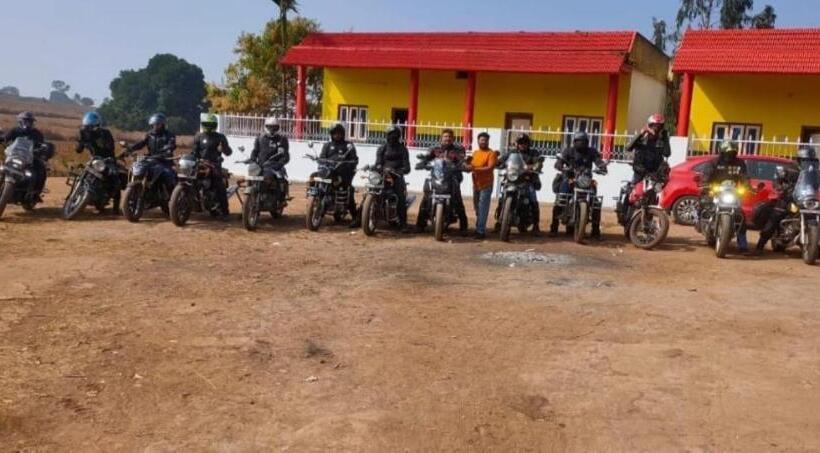 فندق Diamond Lake View Cottages