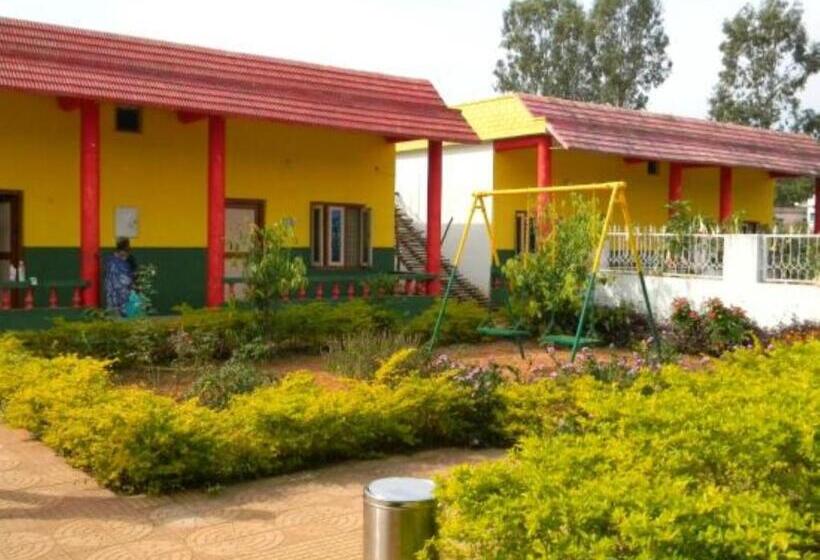 فندق Diamond Lake View Cottages