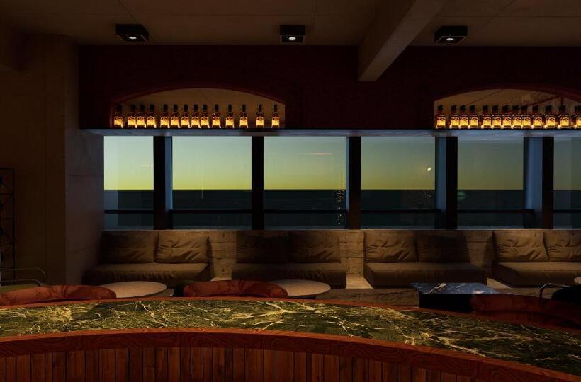 彼厅酒店hotel In Between