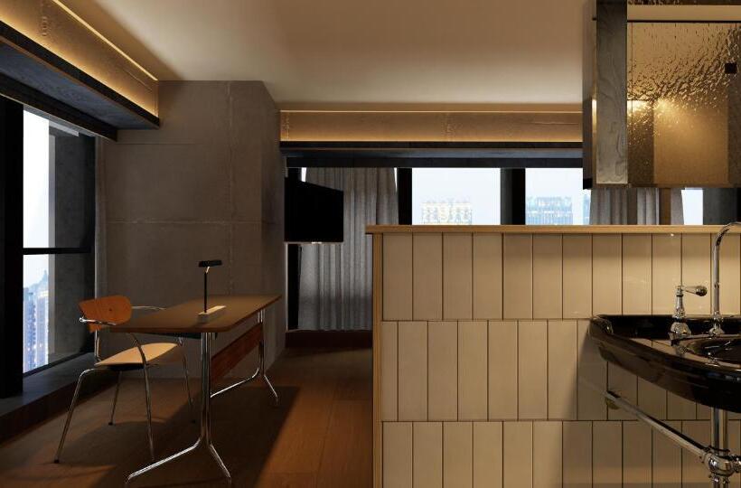 彼厅酒店hotel In Between