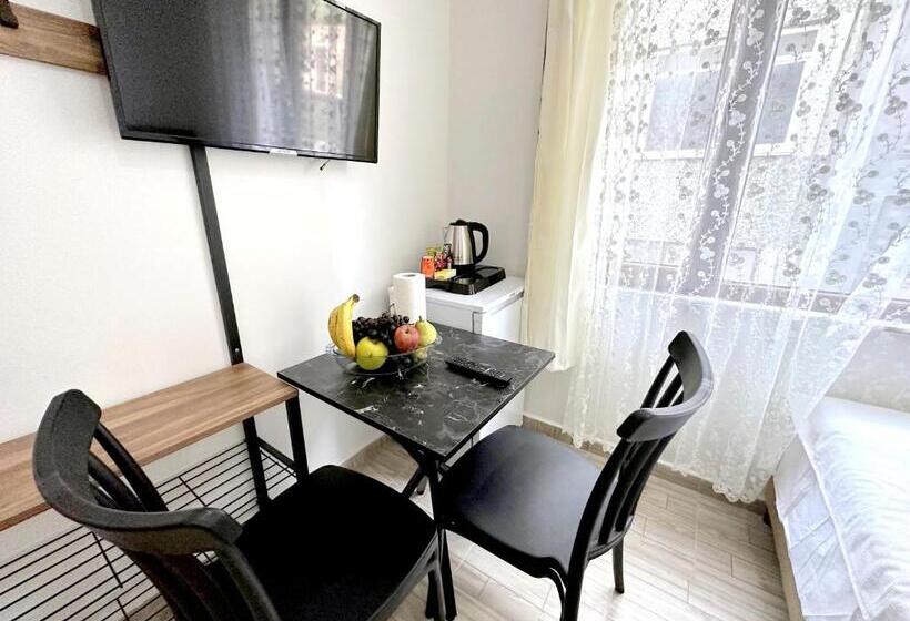 בית מלון כפרי Menesa