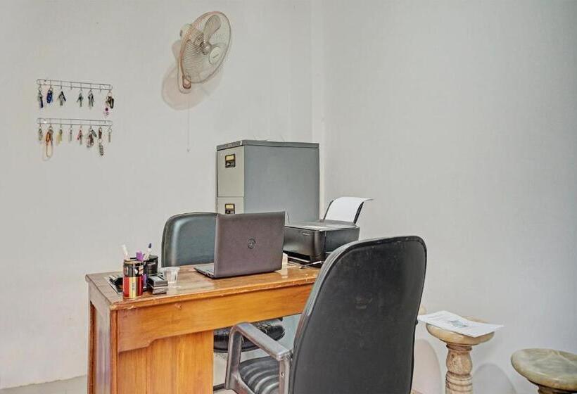 בית מלון כפרי Oyo 93187 Kusuma Residence Syariah