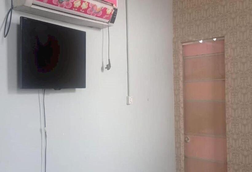 فندق Oyo 93192 Andesta Guest House Syariah