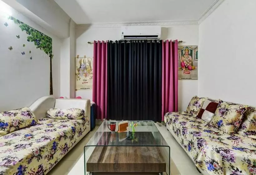 ホテル Super Oyo Aruna Banquet And Guest House