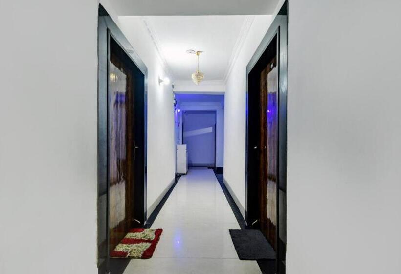 هتل Super Oyo Aruna Banquet And Guest House