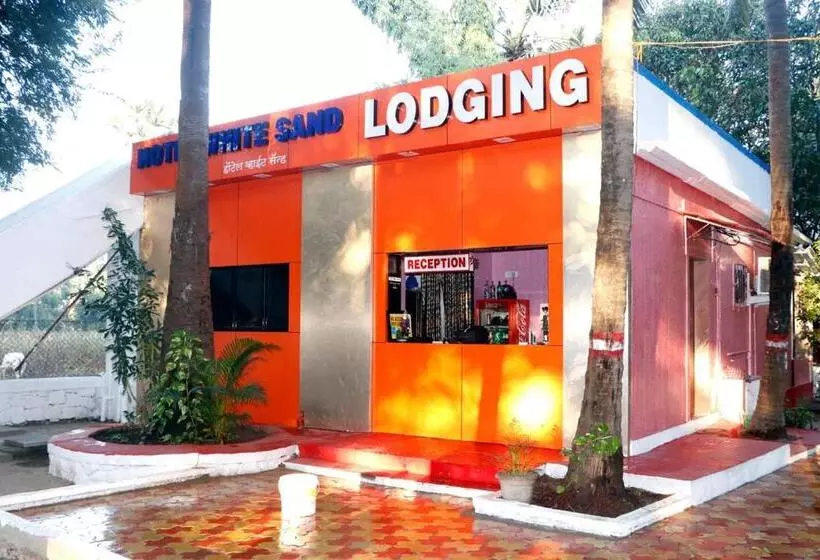 Hotelli White Sand Resort Manori Mumbai Malad West
