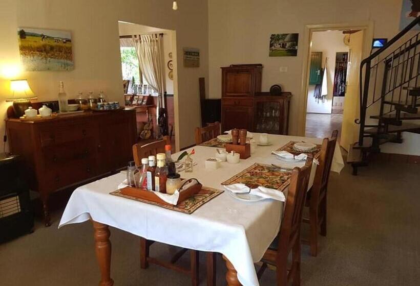 Inn Afrika Bed And Breakfast