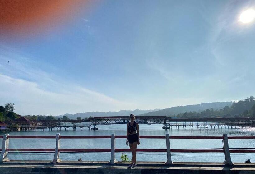 بنسيون Amadeo Guest House