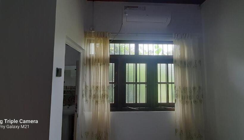 پانسیون Dhanuth Guest House