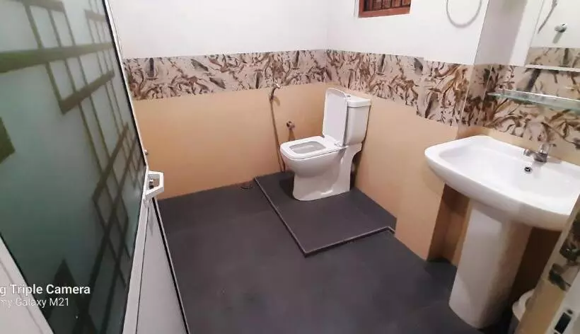 ペンション Dhanuth Guest House