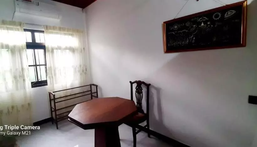 ペンション Dhanuth Guest House