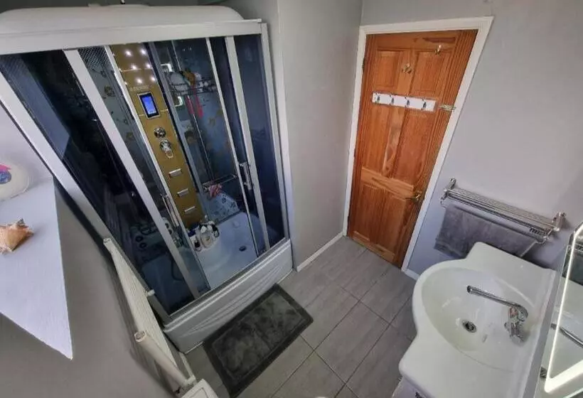ペンション Guest House