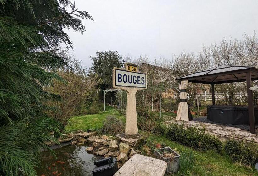 بنسيون Guestroom Bouges Le Château, 1 Pièce, 3 Personnes   Fr 1 591 536