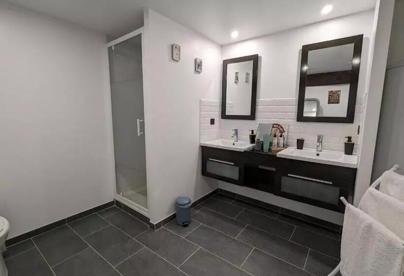 ペンション Guestroom Bouges Le Château, 1 Pièce, 3 Personnes Fr 1 591 536