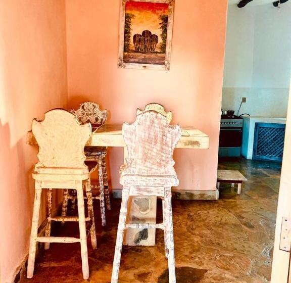 پانسیون Nyumba Malkia At Tembo Village