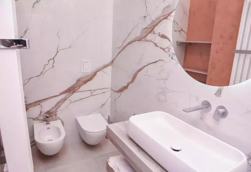 ペンション Shanti Rooms & Apartments Risorgimento