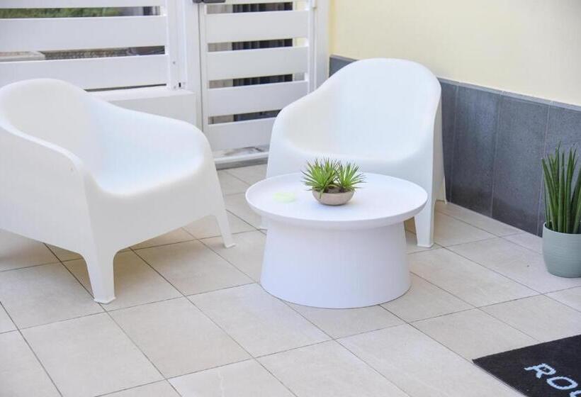 פנסיון Shanti Rooms & Apartments Risorgimento