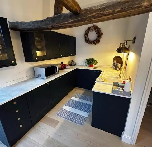 Majatalo The Stables At The Grange