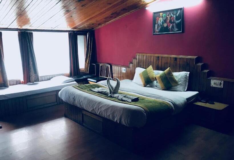 Royal Hill View Hotel And Resort