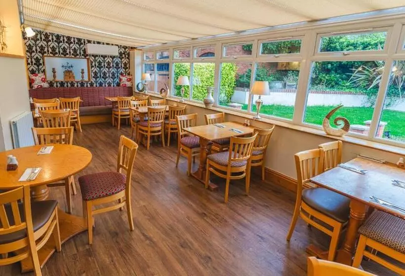 ユースホステル Eyre Arms