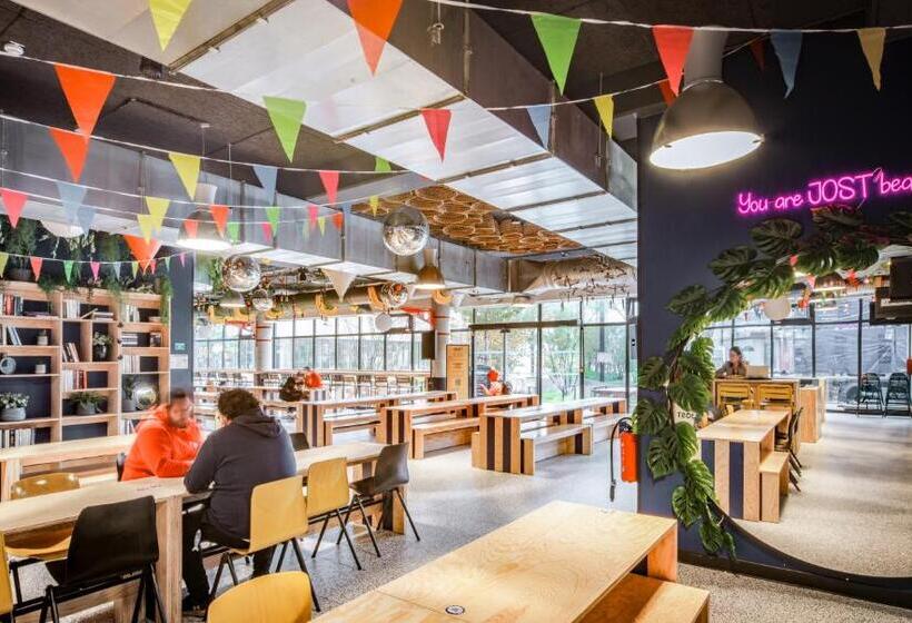 Jost Hostel Le Havre Centre Gare