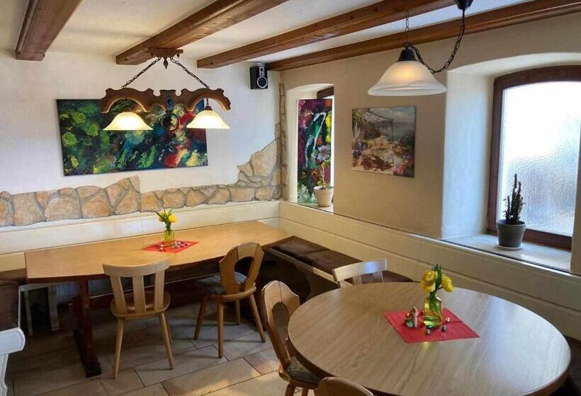 Albergue Landgasthof Krokodil Am Brombachsee