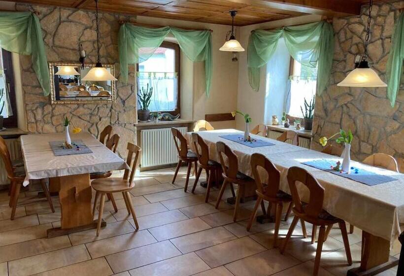 Albergue Landgasthof Krokodil Am Brombachsee