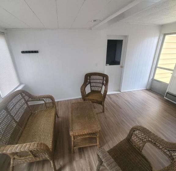 Bed and Breakfast Carson Cape Cod