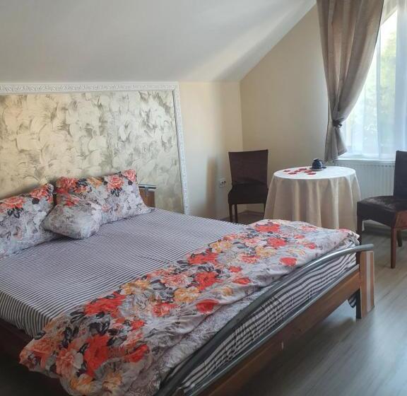 مبيت وإفطار Casa Ana Maria