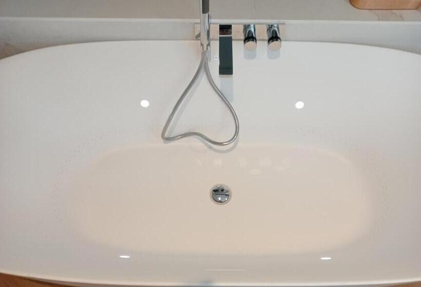 Bed and Breakfast Dionbulles & Dionlodge Guesthouse, Private Wellness Pool In Option