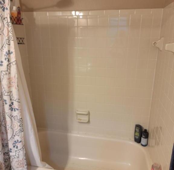 צימר Hollywood Room On The Lake