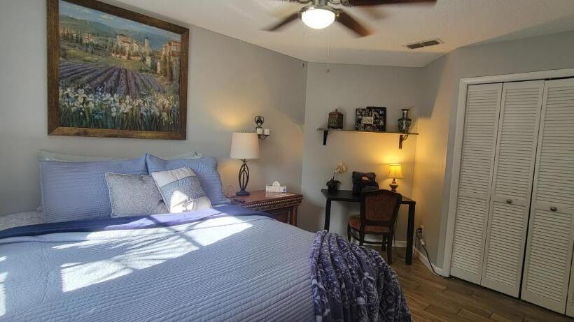 צימר Hollywood Room On The Lake