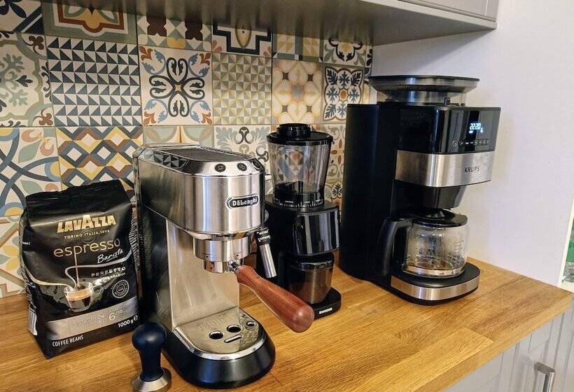 ベッドアンドブレックファースト Maison La Motte