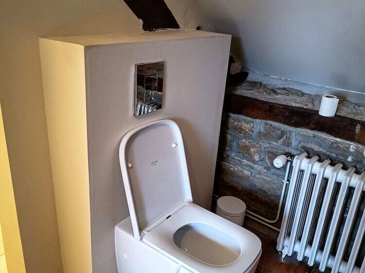 ベッドアンドブレックファースト Maison La Motte