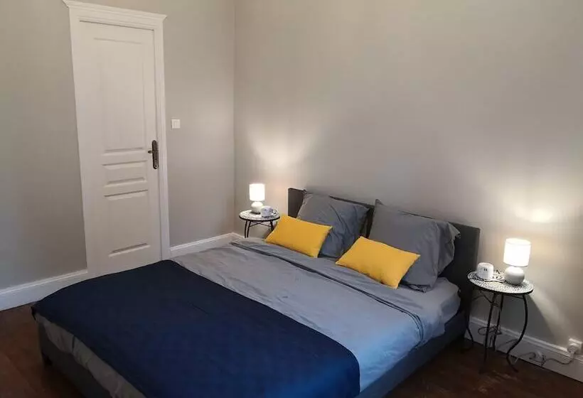 ベッドアンドブレックファースト Maison La Motte