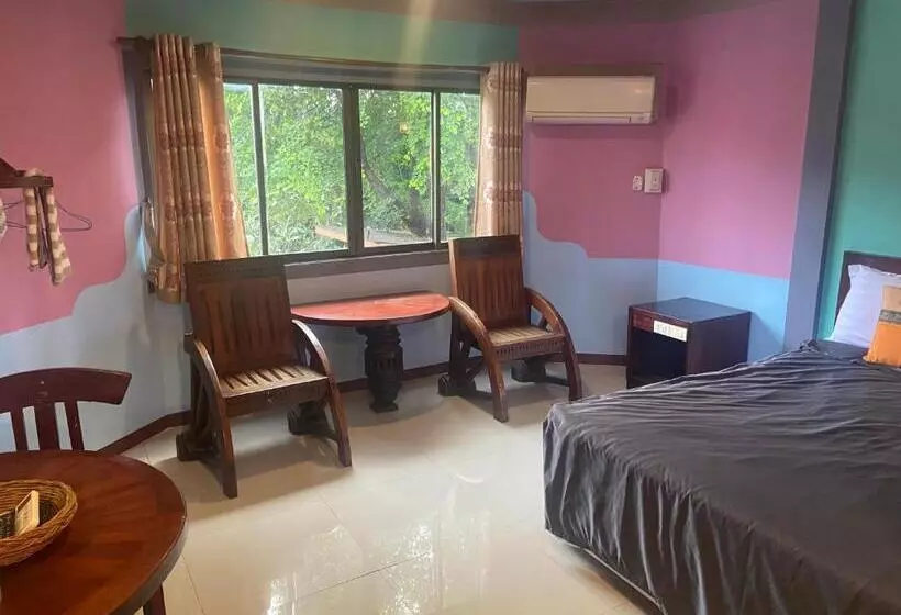 Hotelli โรงแรมมวกเหล็กเกสท์อินท์