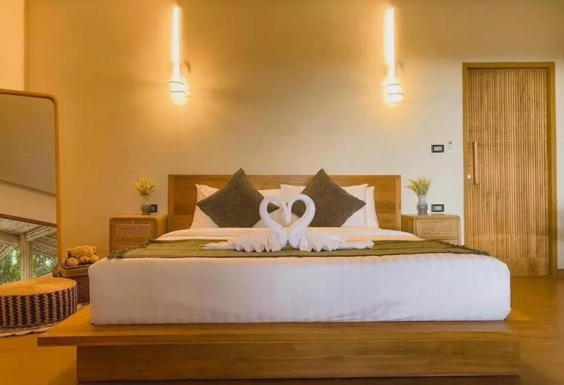 Hotelli Cirrus Valley Hill Resort