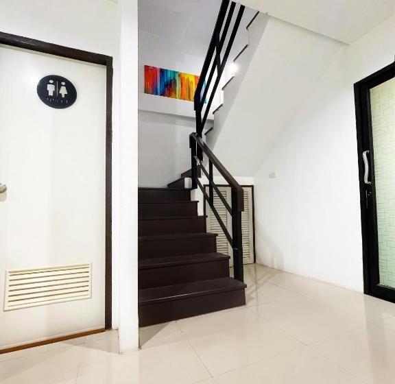 Hotelli Kefir Phuket