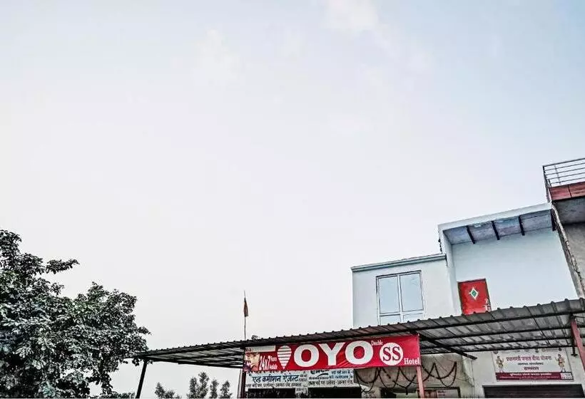 ホテル Oyo Double Ss