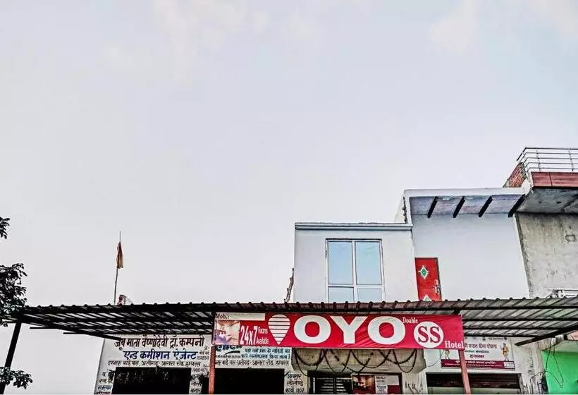 ホテル Oyo Double Ss