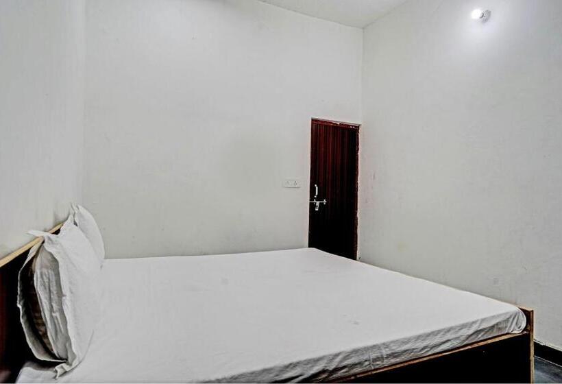 Hotell Oyo Double Ss