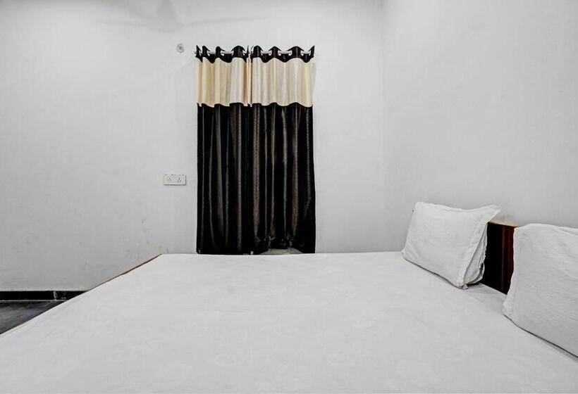 Hotell Oyo Double Ss