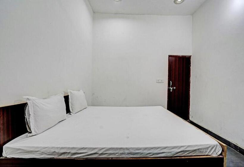 Hotell Oyo Double Ss