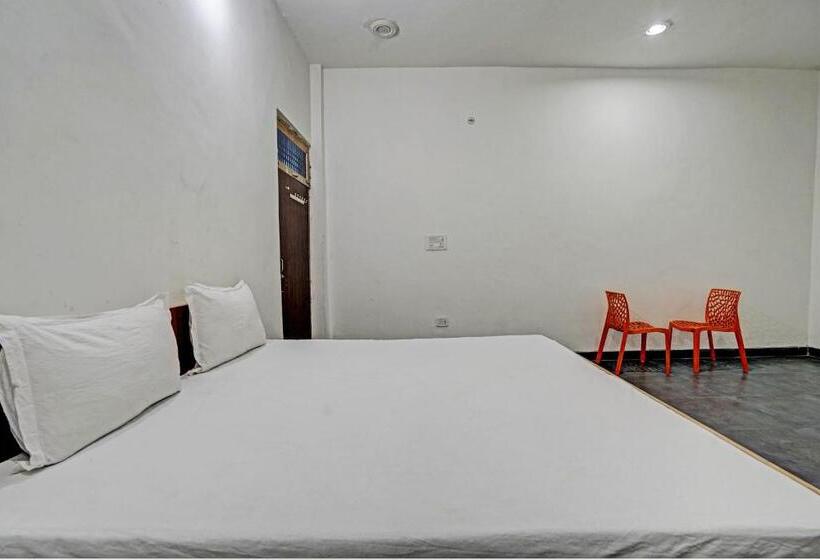 Hotell Oyo Double Ss