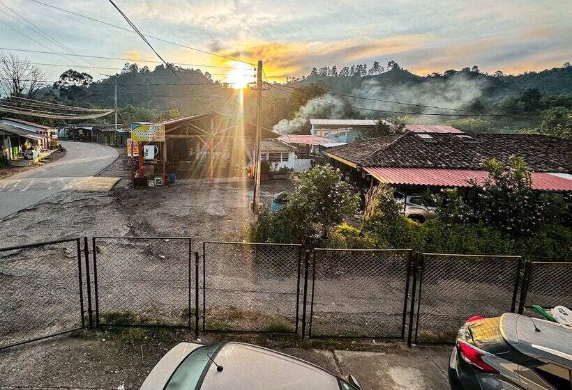 בית מלון כפרי Tierra Maravilla