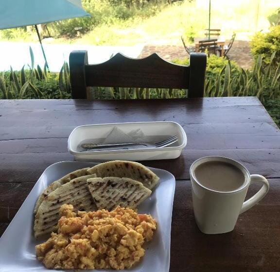 هتل Villas Del Bambú