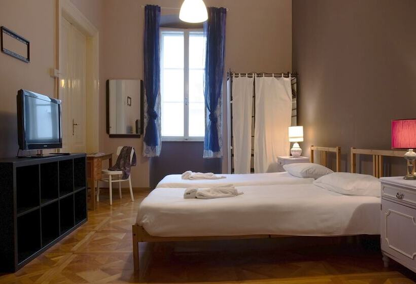 Hostel Trieste