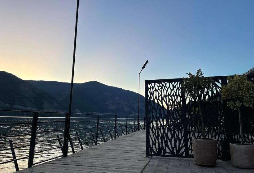 Пансион Complex Turistic Emilio