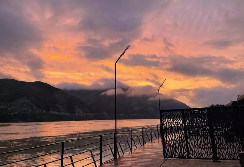 Majatalo Complex Turistic Emilio