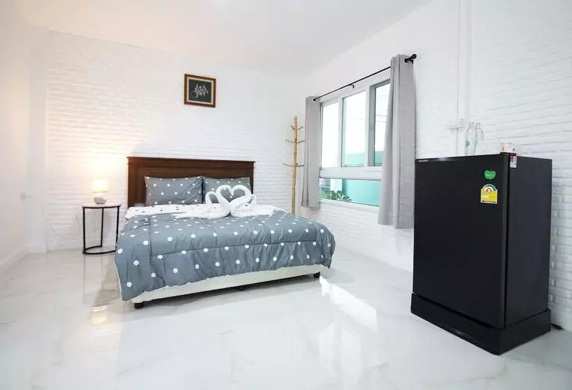 ペンション Room In Guest Room   Baan Khunphiphit Homestay No3351